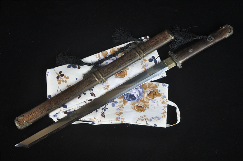 繡春刀、唐刀與雁翎刀（繡春刀兵器圖片)