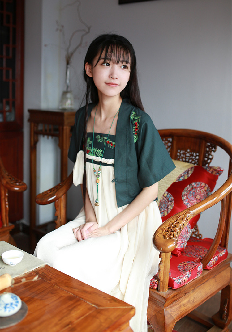 家佳樂文學繡花日常漢元素對襟短款上襦