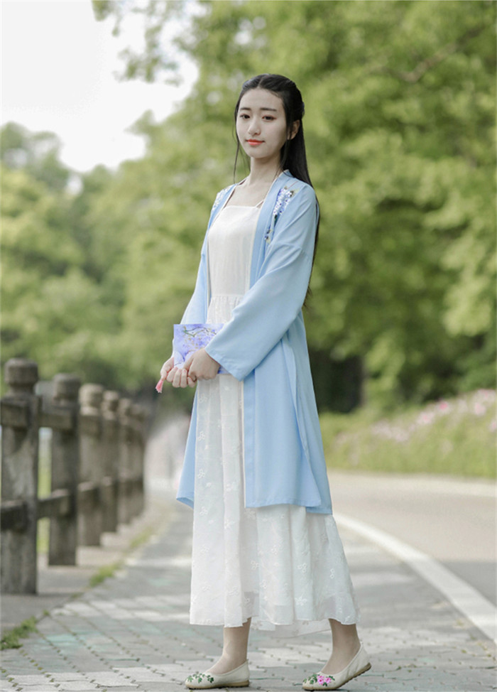  家佳樂(lè)文學(xué)設(shè)計(jì)刺繡漢元素長(zhǎng)款褙子