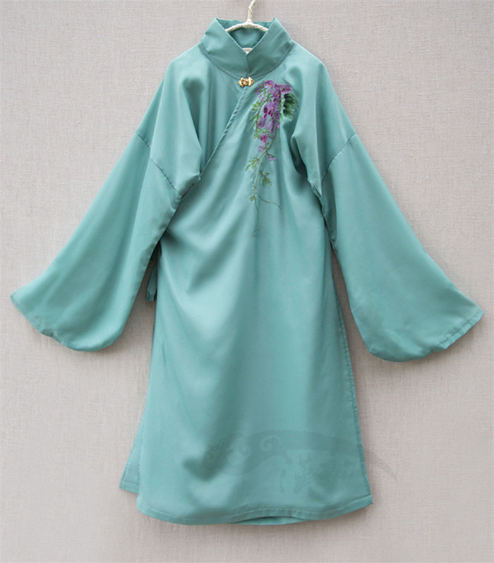 傳統(tǒng)復古立領(lǐng)長袖繡花上衣外套