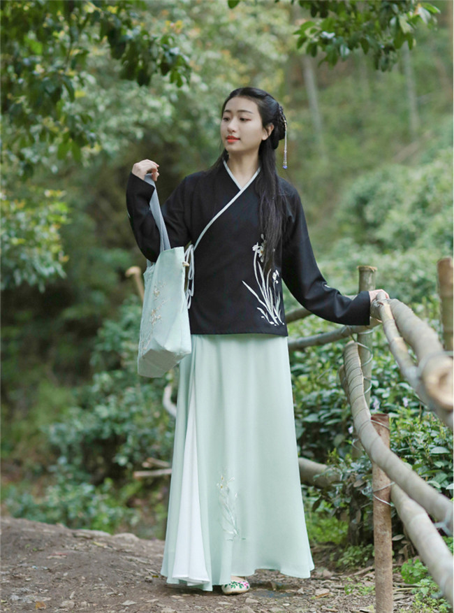 傳統(tǒng)漢元素中式上衣，交領(lǐng)中衣