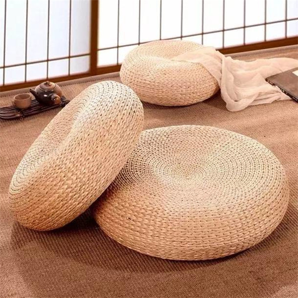 品茶牌佛之常用物，蒲團(tuán)