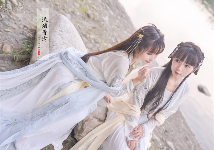 閨蜜日常漢服對襟襦裙—弱柳風(fēng)