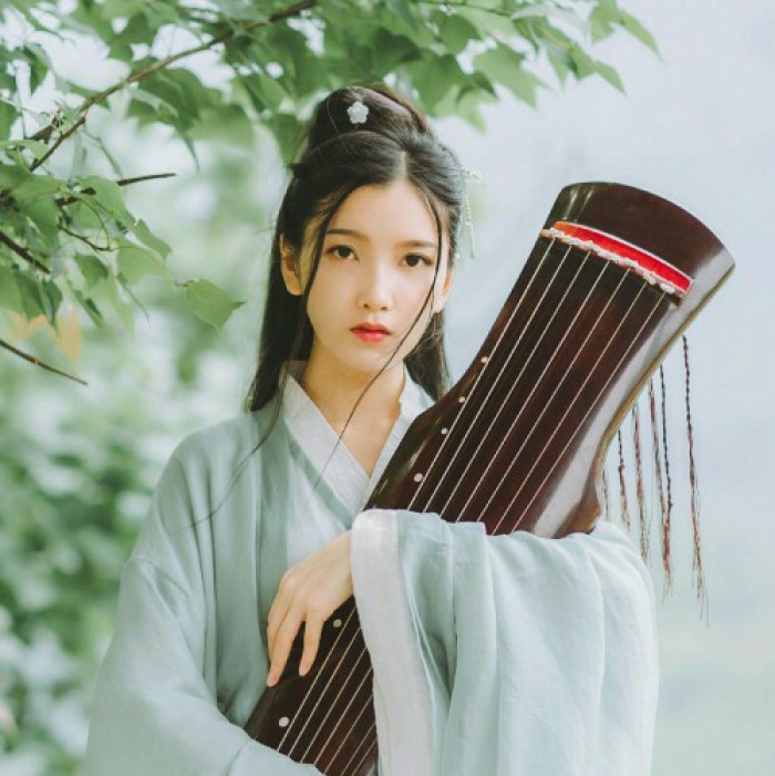 俏麗女子真人古風(fēng)頭像，婉風(fēng)流轉(zhuǎn)女生頭像