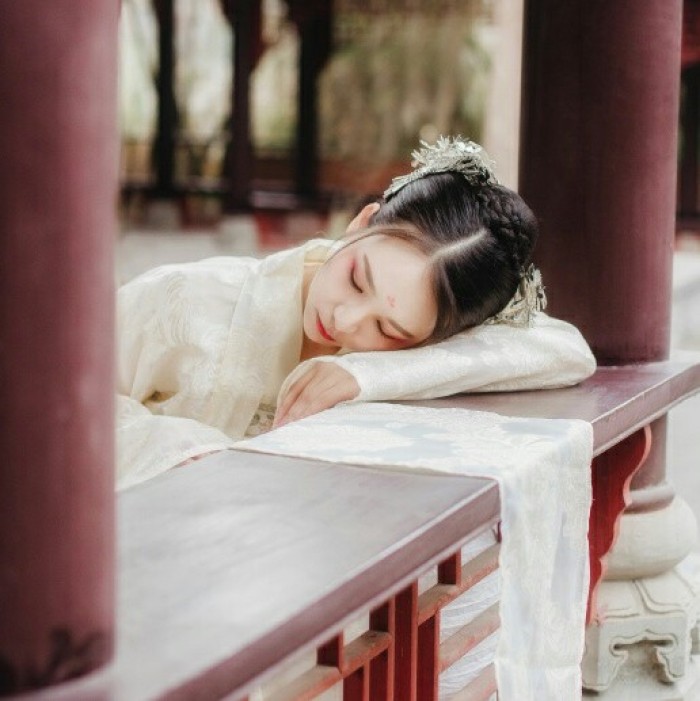 粉妝玉琢的女子古風(fēng)頭像，家佳樂文學(xué)女生頭像