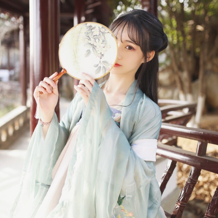 粉妝玉琢的女子古風(fēng)頭像，家佳樂文學(xué)女生頭像