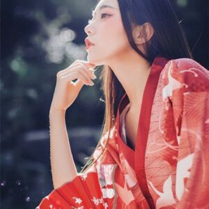 風(fēng)華灼灼古風(fēng)頭像，古裝真人女生頭像