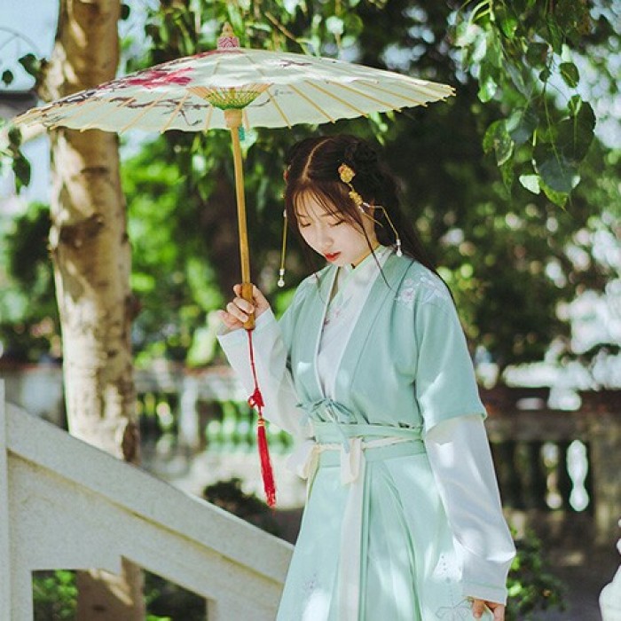 溫柔可人古風(fēng)漢服女子頭像，端莊秀麗女生頭像