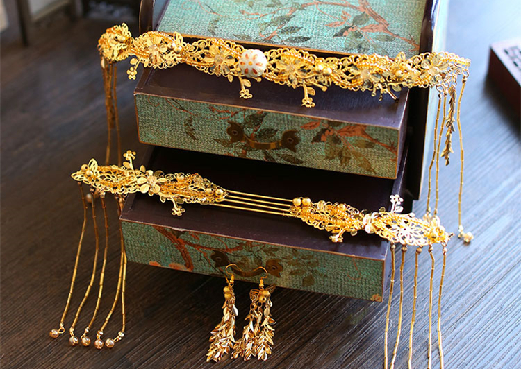 金色四件套古裝頭飾，古典韻味發(fā)飾