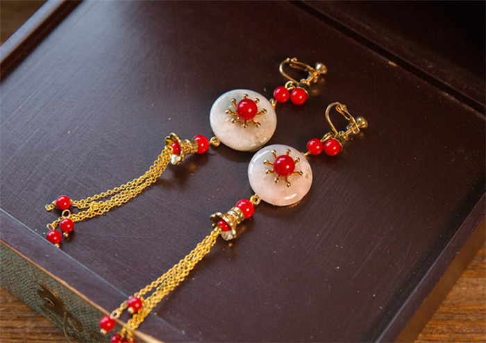 古玉串珠中式流蘇頭飾，新娘古裝發(fā)飾套裝