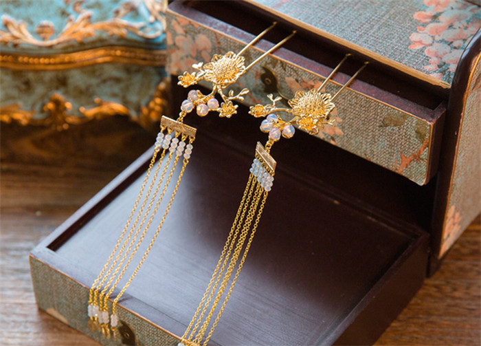 古玉串珠中式流蘇頭飾，新娘古裝發(fā)飾套裝