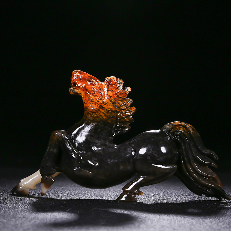 馬到功成天然和田玉手把件，玉石生肖馬擺件