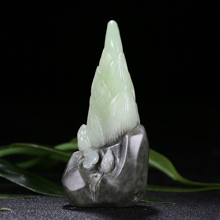 竹筍和田翠青玉掛件，天然玉石吊墜