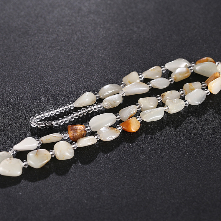 和田玉原石獨(dú)籽項(xiàng)鏈，玉石毛衣鏈?zhǔn)执? src="/wenxue/d/file/bigpic/190404/04/14-1FQQ45404.jpg" / data-NeN6="xz9C8v"><img alt=