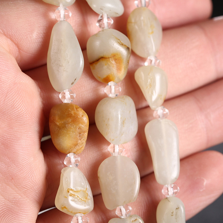 和田玉原石獨籽項鏈，玉石毛衣鏈?zhǔn)执? src="/wenxue/d/file/bigpic/190404/04/14-1FQQ45404-50.jpg" / data-gJTZ="IKv1zd"><img alt=