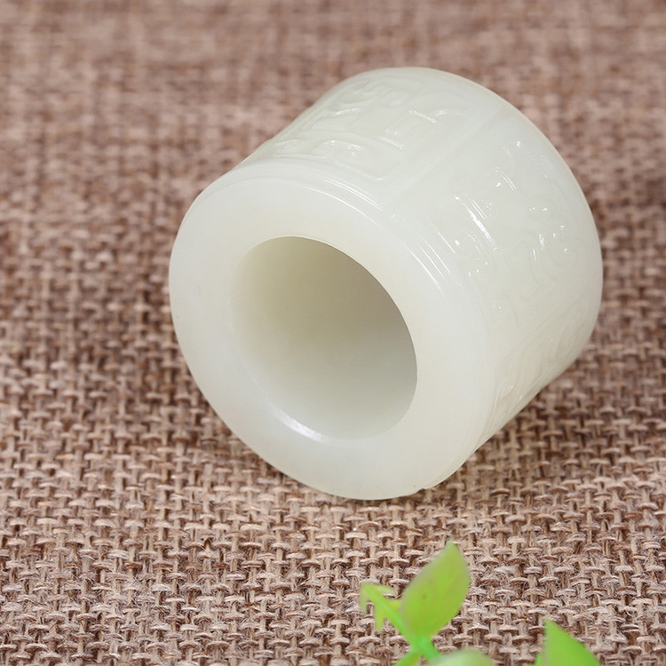 男士如意和田玉扳指，天然白玉手玩件獸面紋蘇