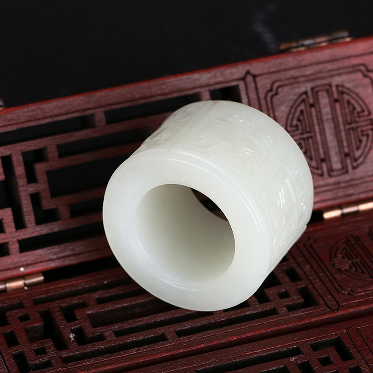 男士如意和田玉扳指，天然白玉手玩件獸面紋蘇