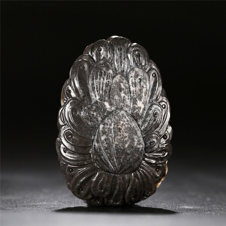 天然和田玉孔雀吊墜，白玉籽料掛件項鏈