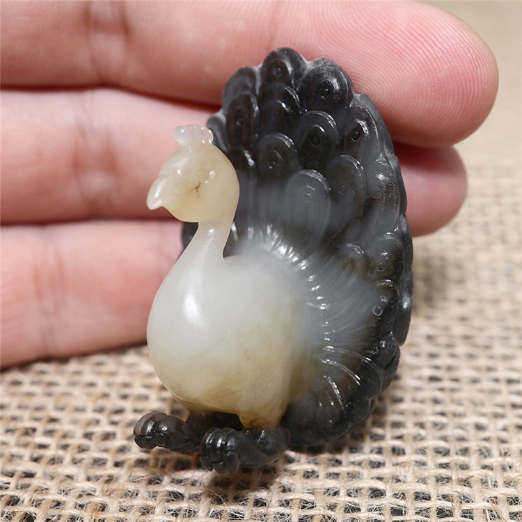 天然和田玉孔雀吊墜，白玉籽料掛件項鏈