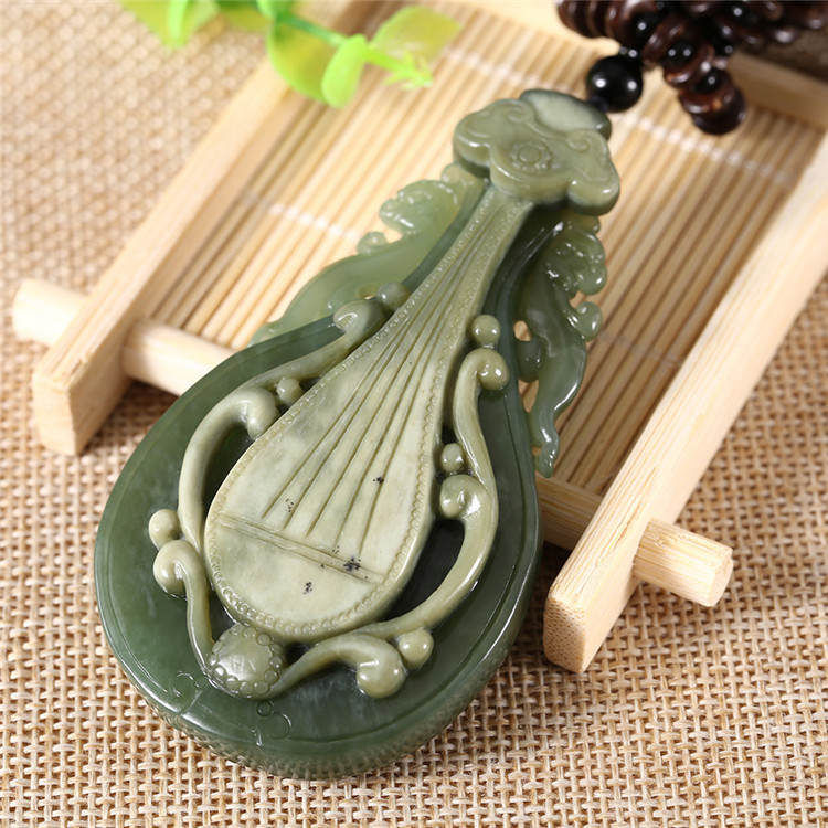 精美琵琶如意和田碧玉項鏈，天然玉石掛墜