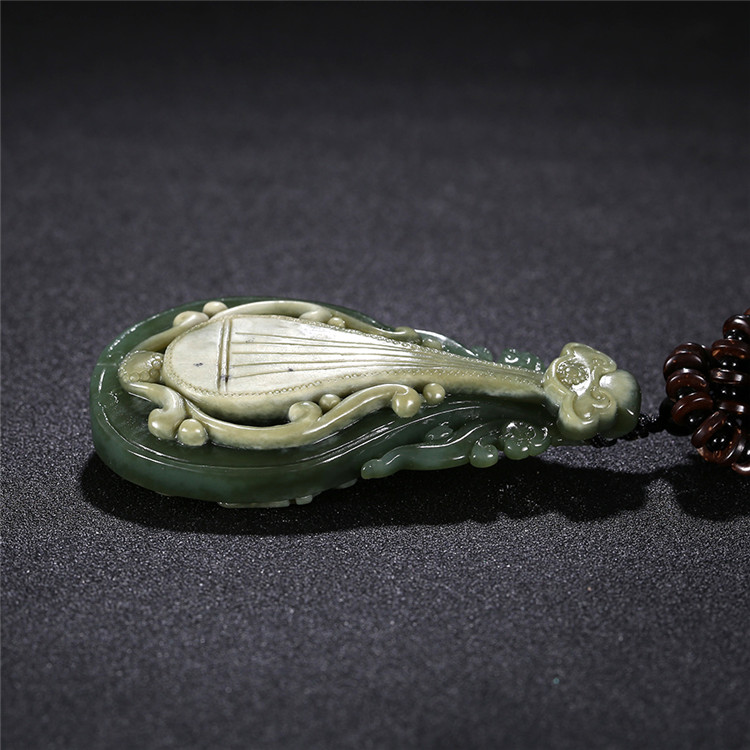 精美琵琶如意和田碧玉項鏈，天然玉石掛墜