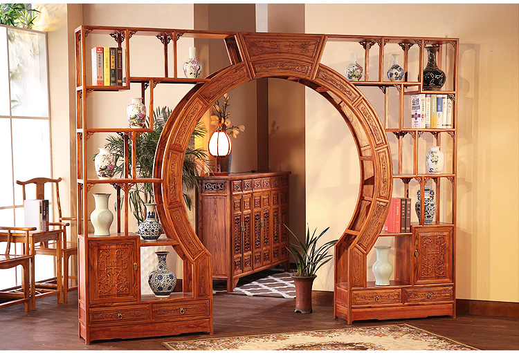 中式實木雙圈月洞門博古架，雙面雕花隔斷南榆
