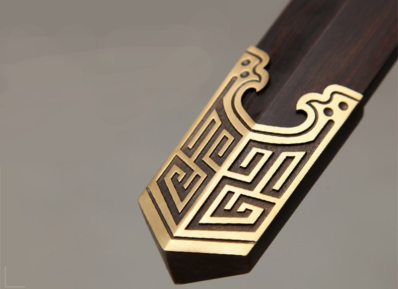 八面漢劍花紋鋼長劍，如意刀劍兵器