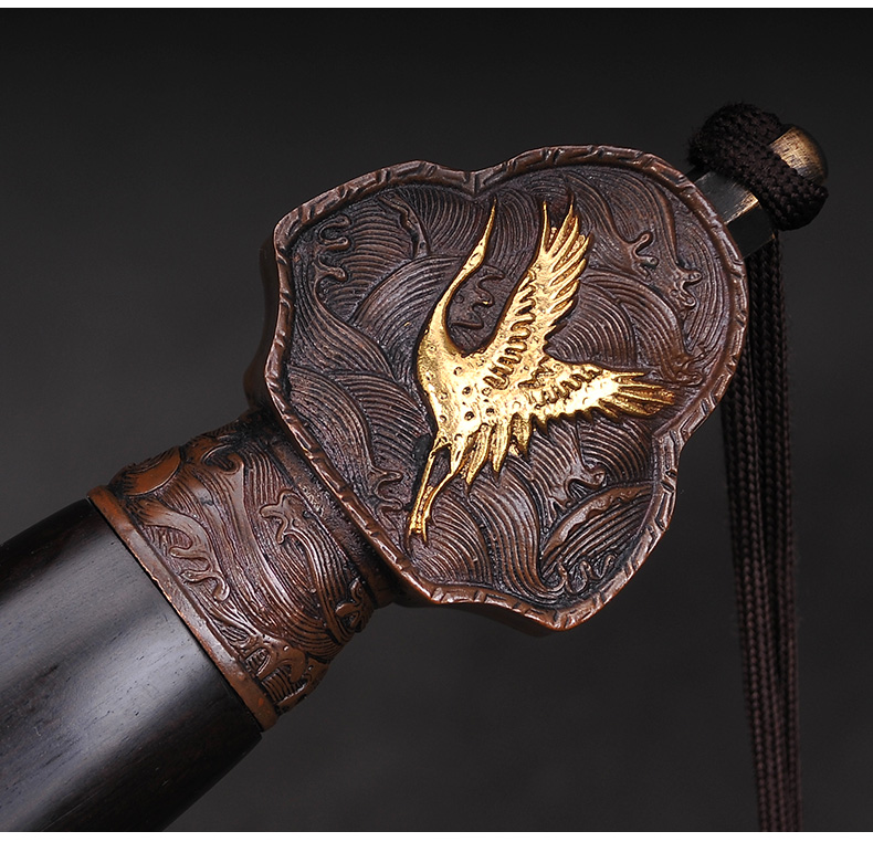 仙鶴劍花紋鋼覆土燒刃寶劍，工藝禮品劍長(zhǎng)款