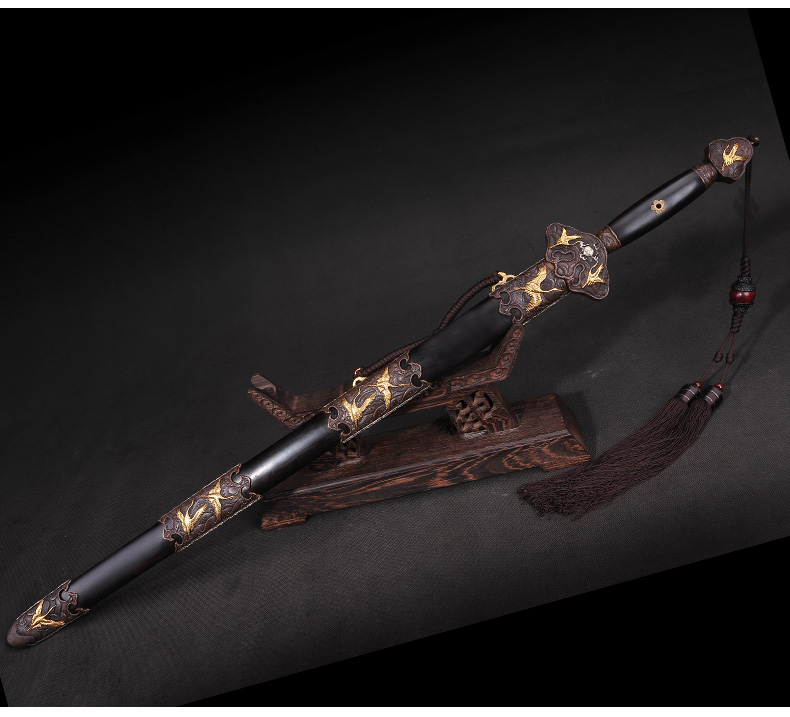 仙鶴劍花紋鋼覆土燒刃寶劍，工藝禮品劍長(zhǎng)款