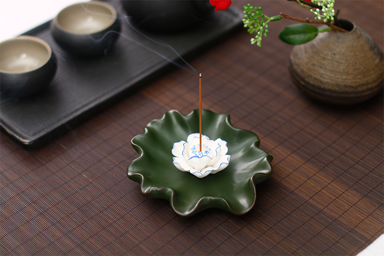蓮花香爐香插線香爐，創(chuàng)意唯美中式陶瓷熏香爐