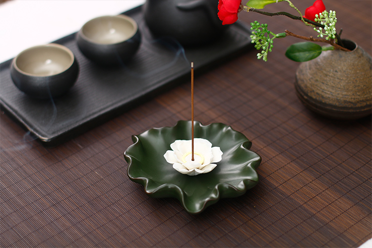 蓮花香爐香插線香爐，創(chuàng)意唯美中式陶瓷熏香爐