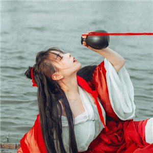 江湖俠風(fēng)女子古風(fēng)頭像，灑脫自在真人qq頭像