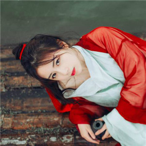 江湖俠風(fēng)女子古風(fēng)頭像，灑脫自在真人qq頭像