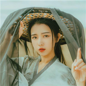 大漠孤煙古風(fēng)女子真人頭像，唯美女生qq頭像