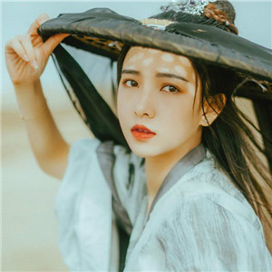 大漠孤煙古風(fēng)女子真人頭像，唯美女生qq頭像