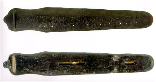 中國傳統(tǒng)古典優(yōu)美樂器古琴