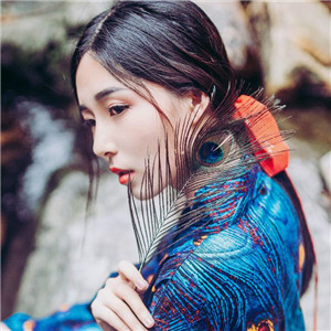 林間溪水靈氣女子頭像，唯美古風頭像真人