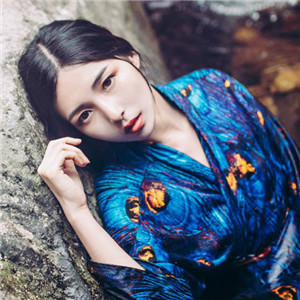 林間溪水靈氣女子頭像，唯美古風頭像真人