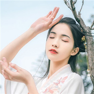 輕盈溫婉的古風(fēng)女子頭像，中國古典風(fēng)格qq頭像