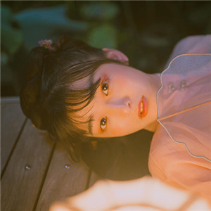 夜色杏粉小依獨(dú)醉酒古風(fēng)頭像，女生古風(fēng)頭像