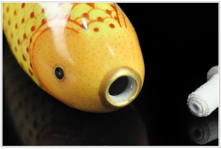 仿古瓷純手繪粉彩描金鼻煙壺之雙魚(yú)