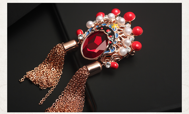 家佳樂文學(xué)刀馬旦流蘇紅水晶百搭個性民族風(fēng)胸針