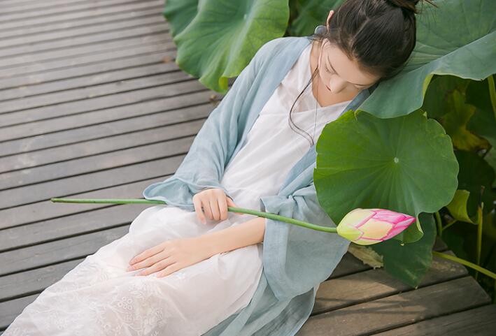 簡潔中式麻紗漢服，開衫披風(fēng)褙子漢服圖片