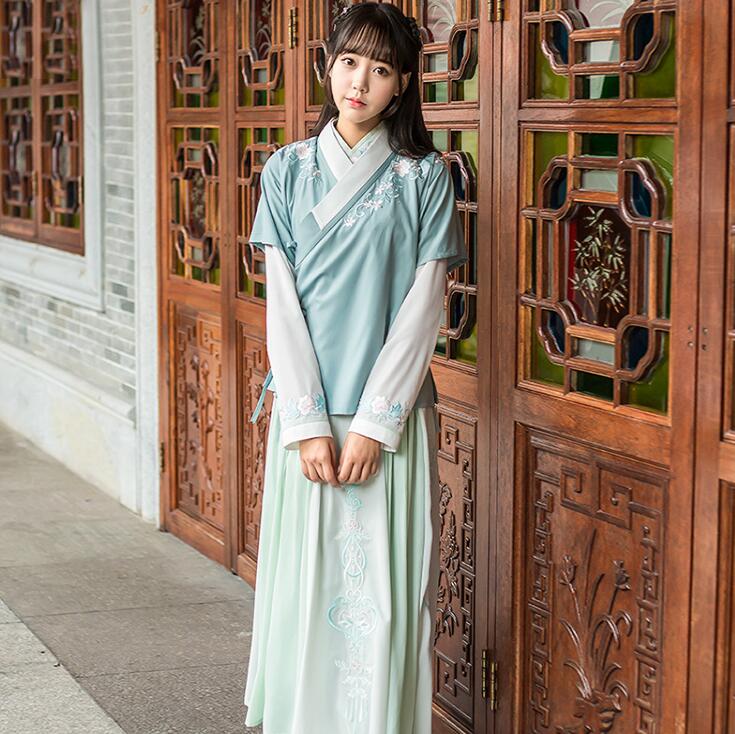 日常漢元素古裝漢服，盡顯優(yōu)雅氣質(zhì)