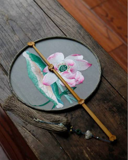 家佳樂(lè)文學(xué)古典復(fù)古團(tuán)扇，繡花宮扇刺繡團(tuán)扇