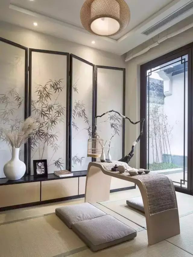 薄薄的屏風(fēng)，隔而不離典雅大方