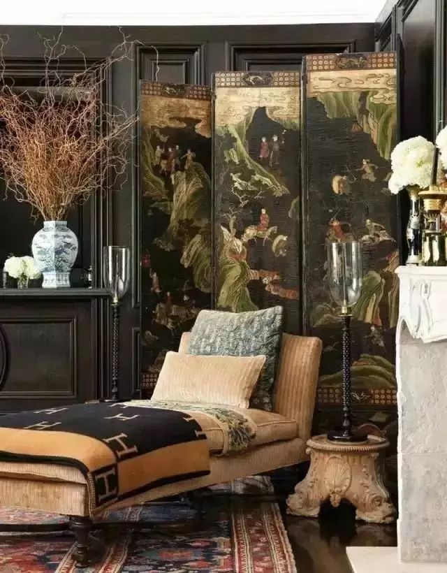 薄薄的屏風(fēng)，隔而不離典雅大方