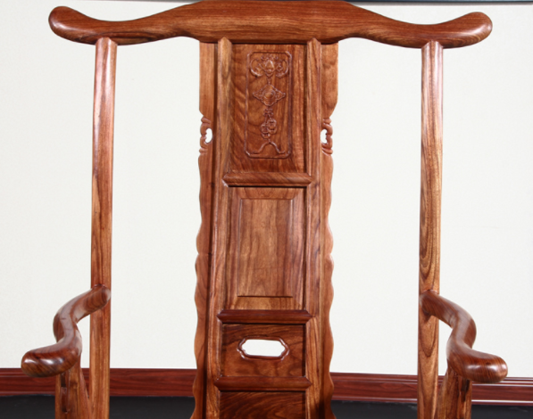 中式實(shí)木太師椅，刺猬紫檀靠背椅子