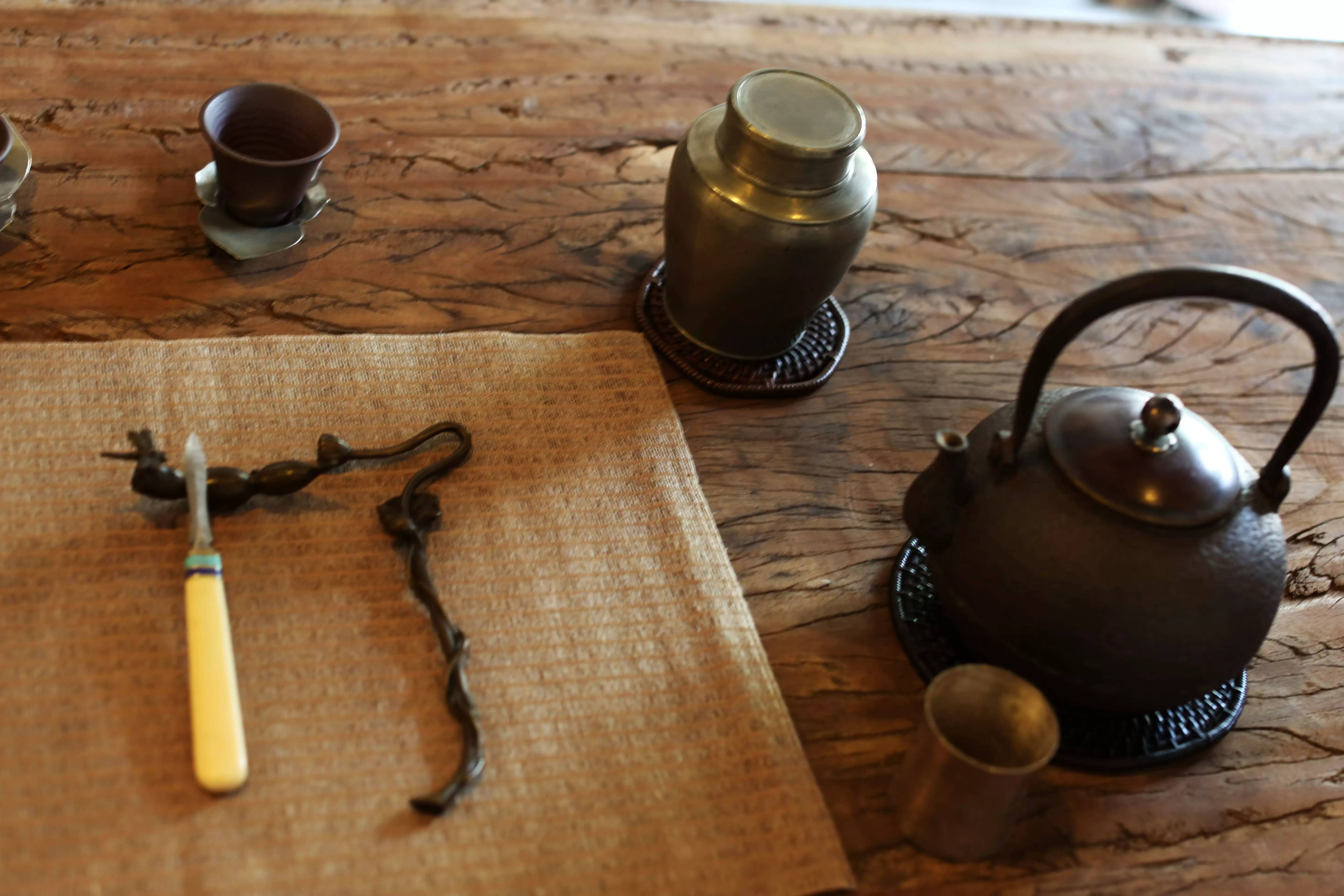 茶桌宏觀世界，茶湯沁人心