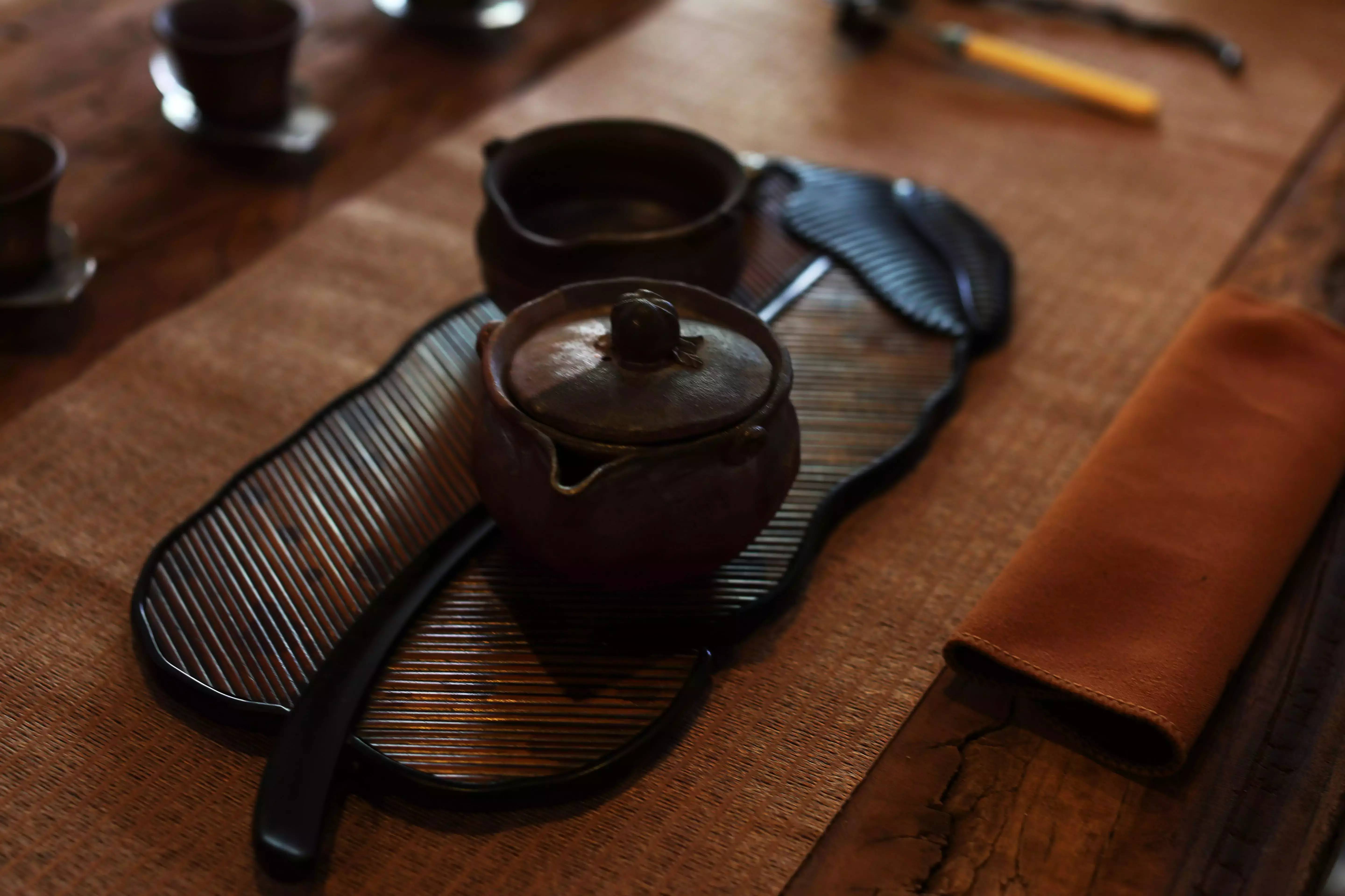 茶桌宏觀世界，茶湯沁人心